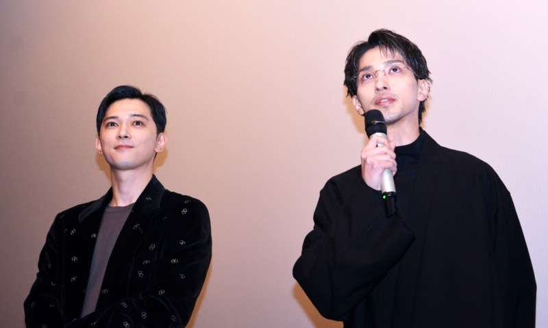 左から吉沢亮、横浜流星 写真:The Hollywood Reporter Japan