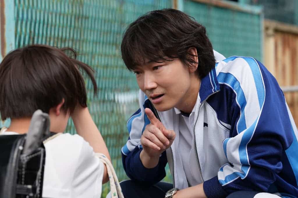 『でっちあげ ～殺人教師と呼ばれた男』より ©2025「でっちあげ」製作委員会　原作 福田ますみ『でっちあげ　福岡「殺人教師」事件の真相』（新潮文庫刊）