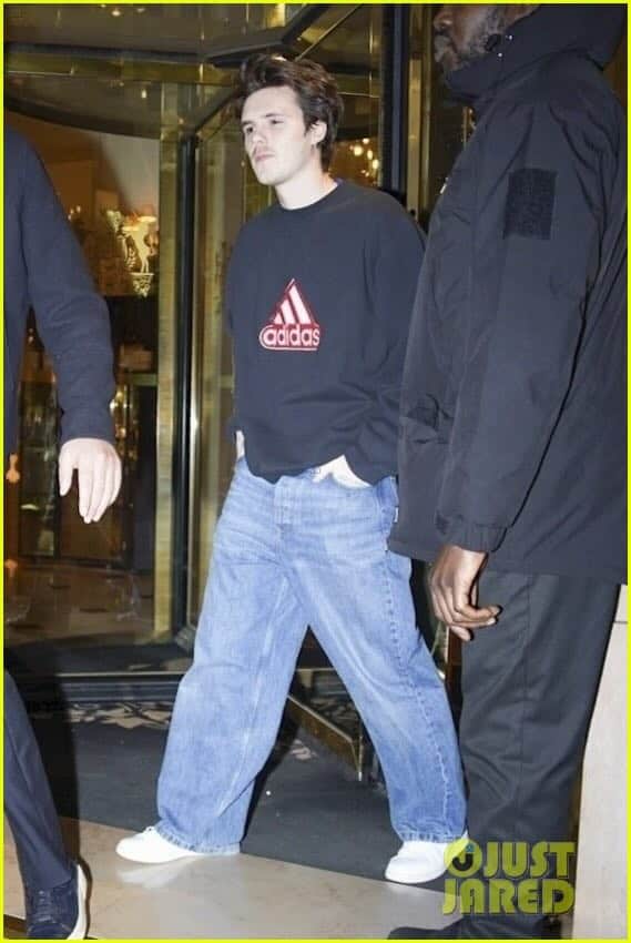 ベッカム兄弟のダブルデート、クルス・ベッカム