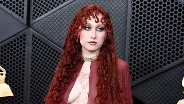 チャペル・ローン、2026年グラミー賞でのドレス姿