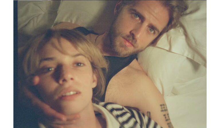 バレンタインデーに結婚したマヤ・ホークと、クリスチャン・リー・ハトソン