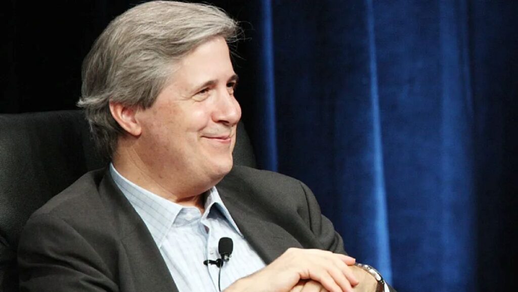 ワーナー・ブラザース創業者の孫グレゴリー・オアが、現在進む買収案について警鐘