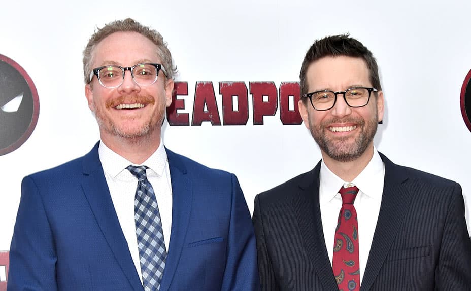 (写真右)脚本家のレット・リース