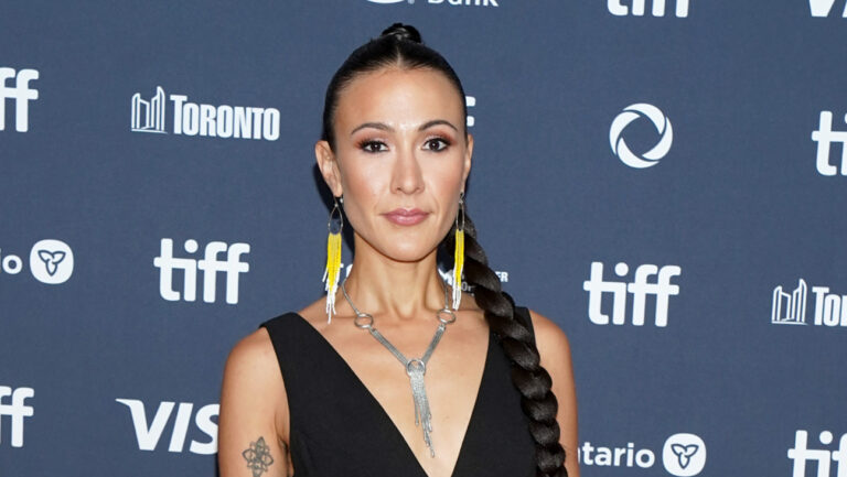 パレスチナ言及が削除、女優が抗議