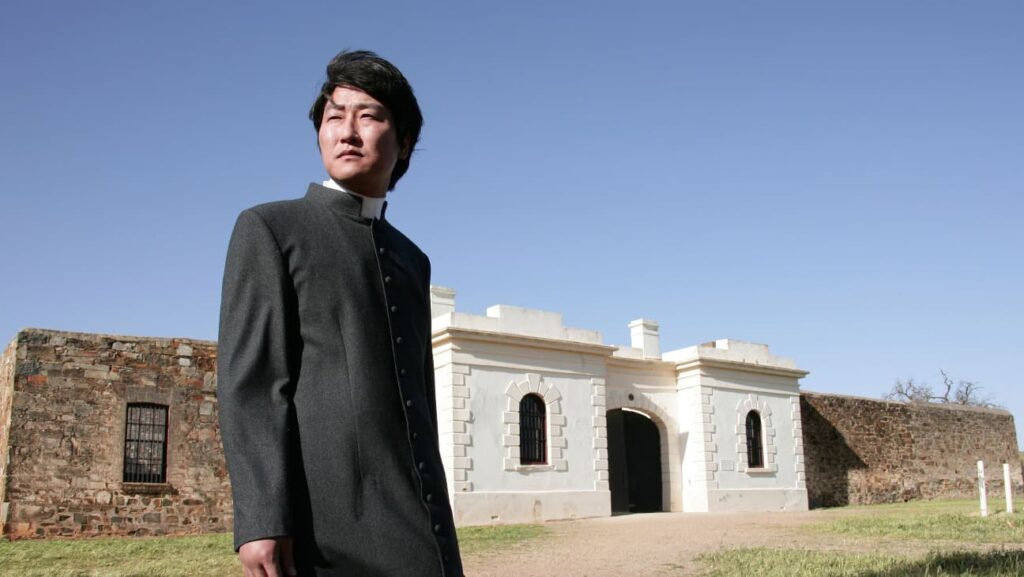 パク・チャヌク監督作『渇き』より