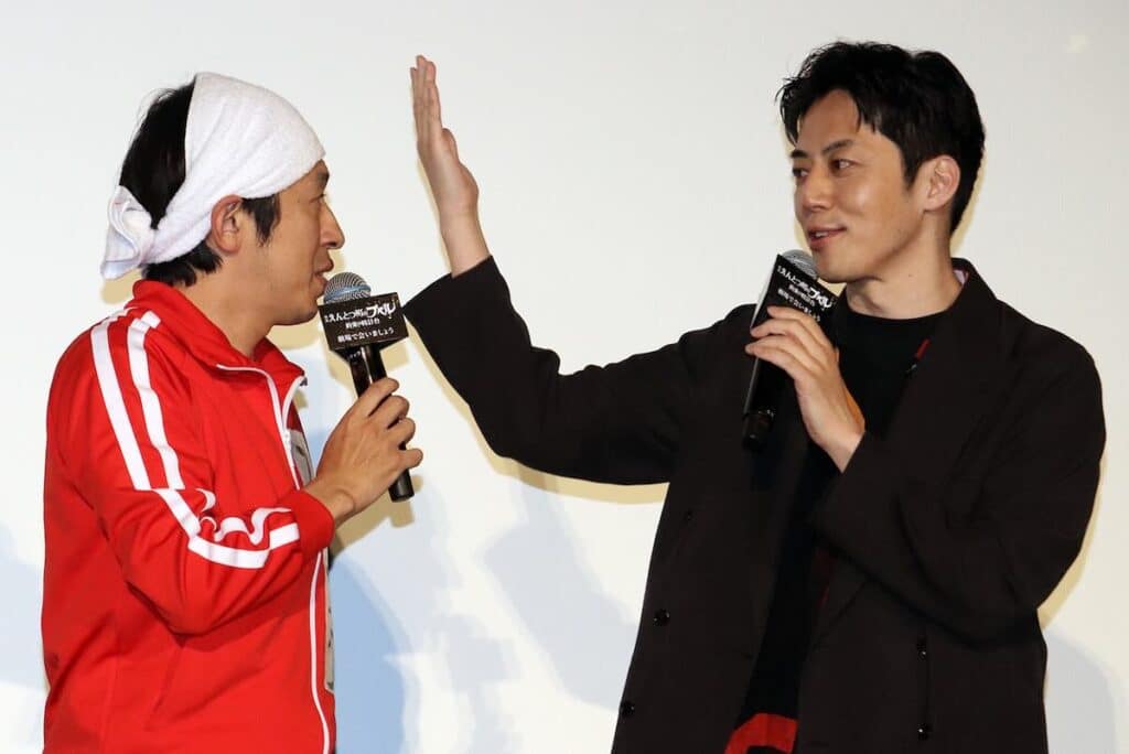 続編映画『映画 えんとつ町のプペル ~約束の時計台~』初日舞台挨拶にて