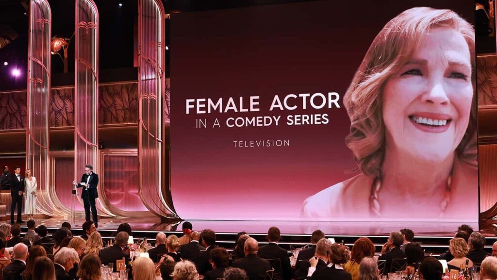 2026年1月に死去したキャサリン・オハラに代わり女優賞(コメディシリーズ)を受け取ったセス・ローゲン