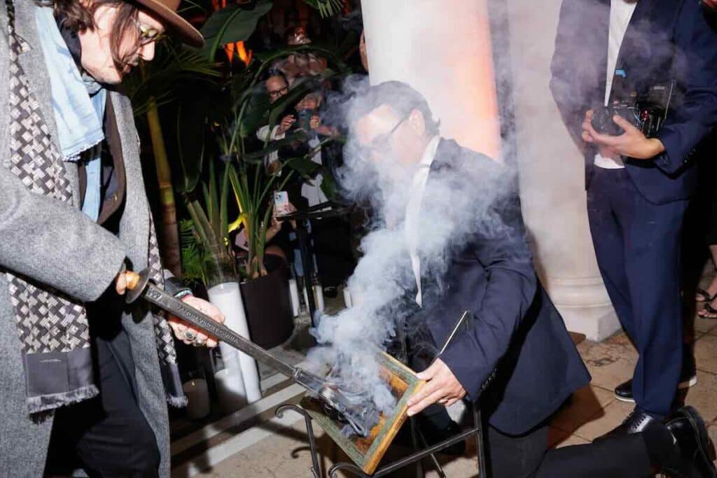 ジョニー・デップのラム酒ブランド「スリー・ハーツ・ラム」のローンチイベントにて