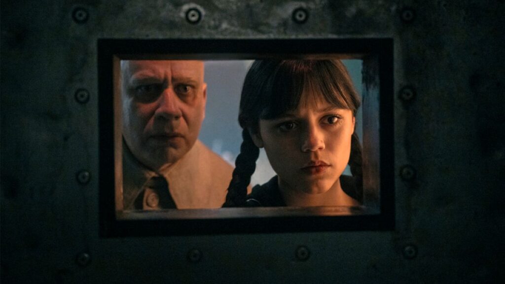 『ウェンズデー』シーズン2 フレッド・アーミセン(左) 写真:Netflix