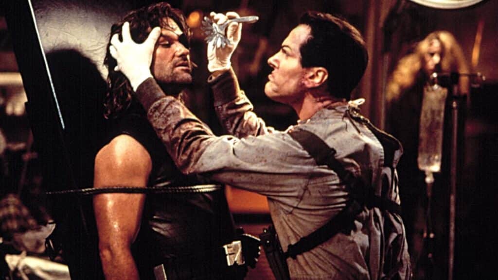 『エスケープ・フロム・L.A.』より