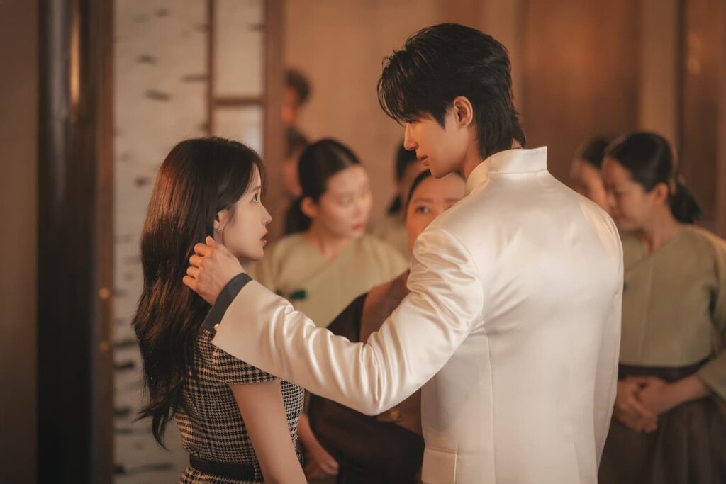 IU×ビョン・ウソク『21世紀の大君夫人』が爆発的ヒット！世界40カ国でトレンド入りの衝撃