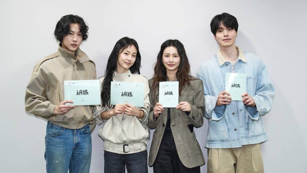 イ・ジョンウォン、チョン・ソニ、チョン・ユミ、イ・ドンウク、Netflix新作韓国ドラマ『ラブ・アフェア』の台本読み合わせにて