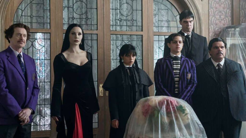 『ウェンズデー』シーズン2 ルイス・ガスマン(一番右) 写真:Netflix