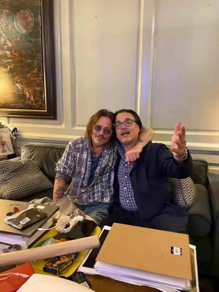 ジョニー・デップ、新ラムブランド「スリー・ハーツ・ラム」立ち上げ