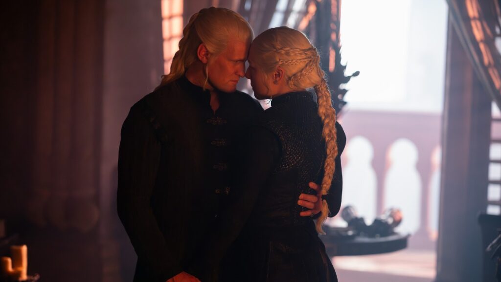 マット・スミス、エマ・ダーシー、『ハウス・オブ・ザ・ドラゴン』シーズン3より