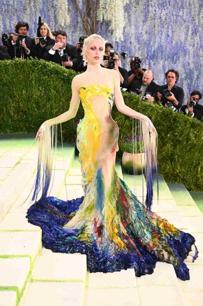 エマ・チェンバレン、メットガラ2026にて=現地時間2026年5月4日