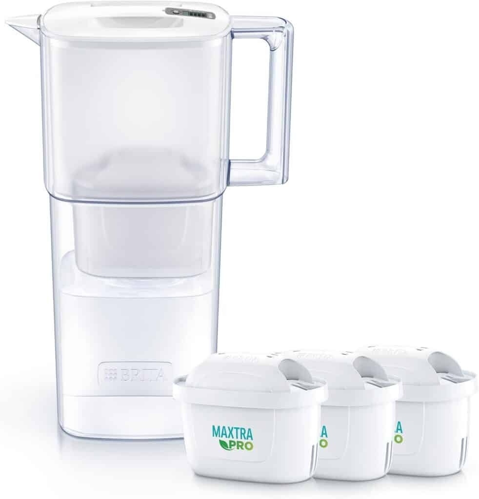 ブリタ 浄水器 ポット型 PFOS/PFOA除去試験済 ろ過水容量:1.15L(全容量:2.2L)【日本正規品】リクエリ マクストラプロ ピュアパフォーマンス カートリッジ 3個付