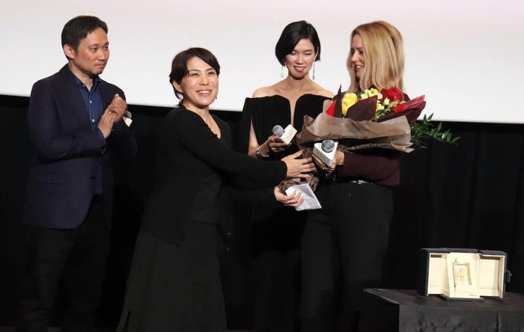 『急に具合が悪くなる』岡本多緒が感涙 カンヌ女優賞後初の日本舞台挨拶