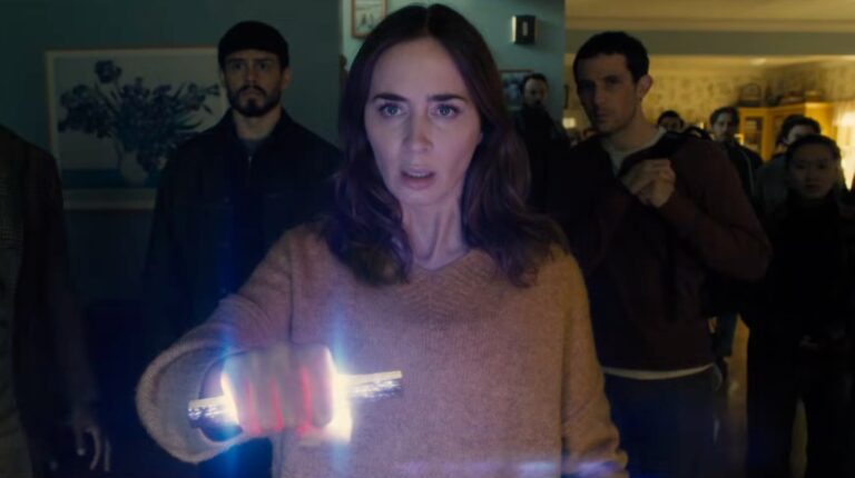 スピルバーグ最新作『ディスクロージャー・デイ』日本公開延期、“今年最大級のSF超大作”は10月へ