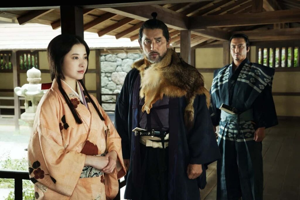 (左から)吉高由里子、本木雅弘、宮舘涼太、『黒牢城』より 写真:Shochiku