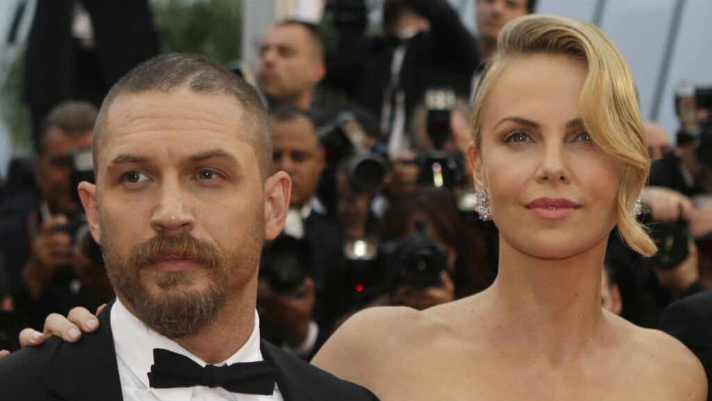 『マッドマックス 怒りのデス・ロード』で共演したトム・ハーディ、シャーリーズ・セロン