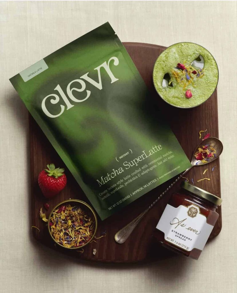 メーガン妃のライフスタイルブランド「As Ever」と、ウェルネスブランド「Clevr Blends」が共同開発した限定抹茶セット 写真：@Meghan, Duchess of Sussex / Instagram