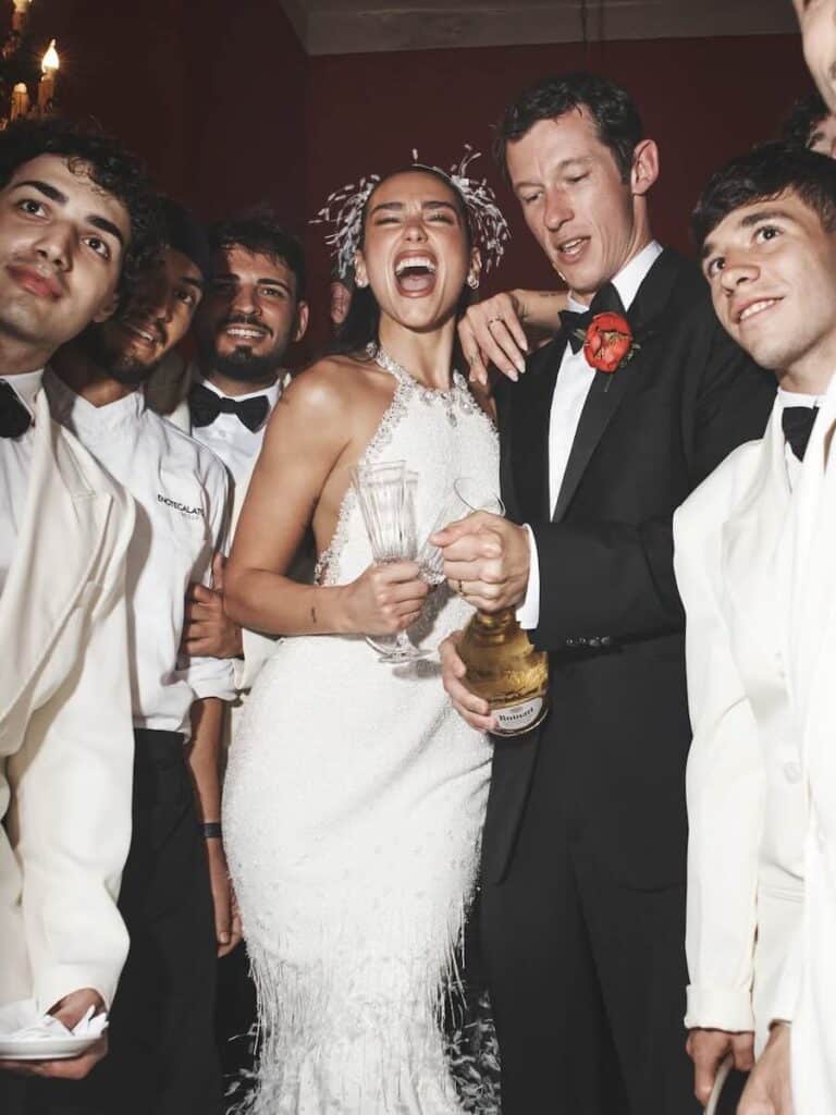 デュア・リパ、カラム・ターナーとの結婚式写真を公開