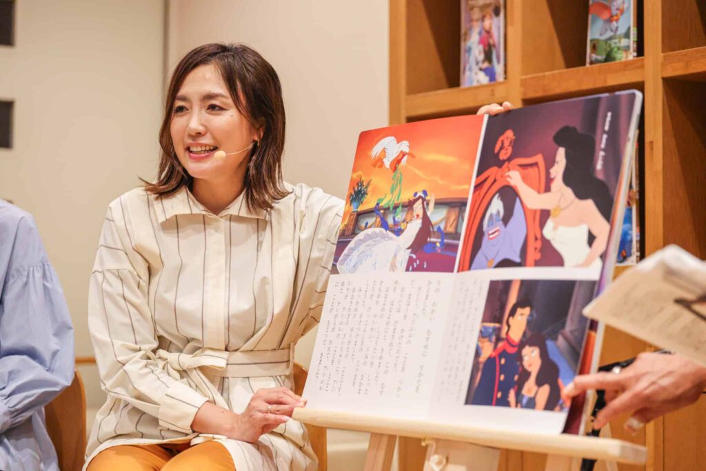 6月23日、宮城県立こども病院で開催された絵本の読み聞かせイベント「Disneyストーリータイム」の様子 ©Disney