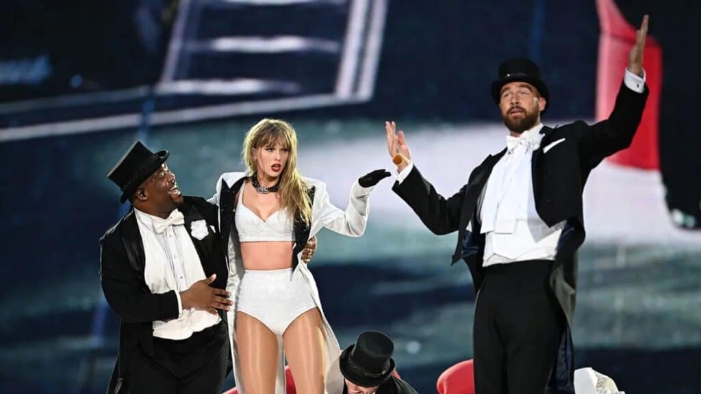 テイラー・スウィフト、トラビス・ケルシー、『THE ERAS TOUR』ロンドン公演にて=現地時間2024年6月23日