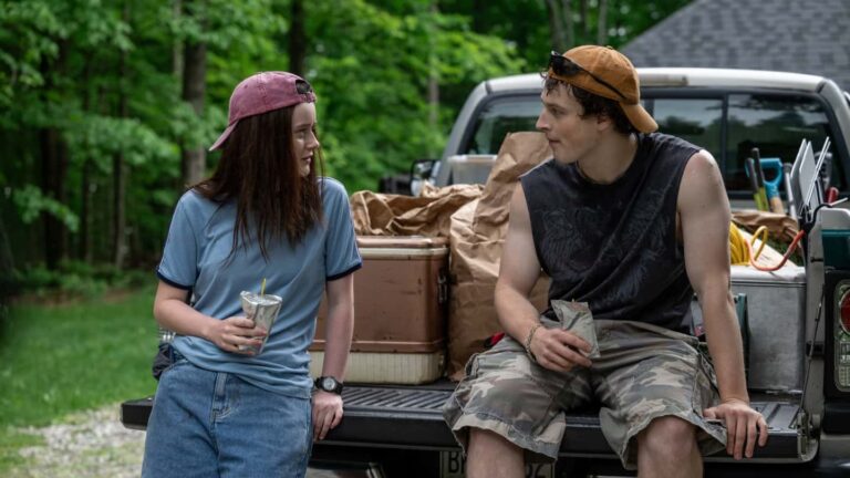 ハリウッドでLGBTQ表現が激減？カナダ発クィア映画の監督が語る「政治に負けない表現の自由」
