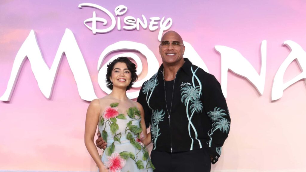 （左から）アウリイ・クラヴァーリョ、ドウェイン・ジョンソン 写真：Getty Images