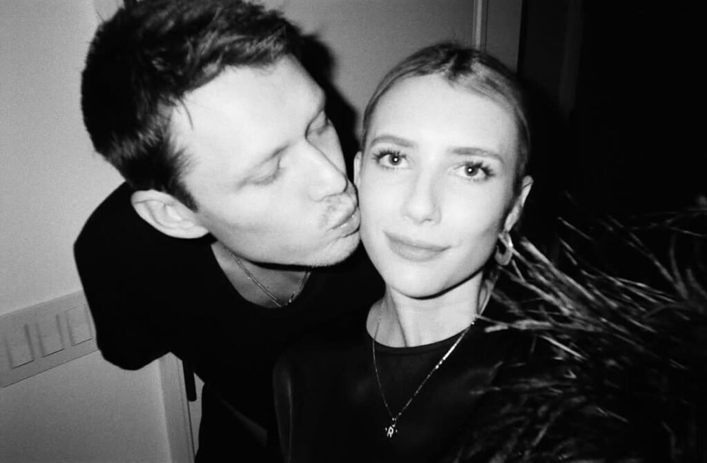 コーディ・ジョン&エマ・ロバーツ