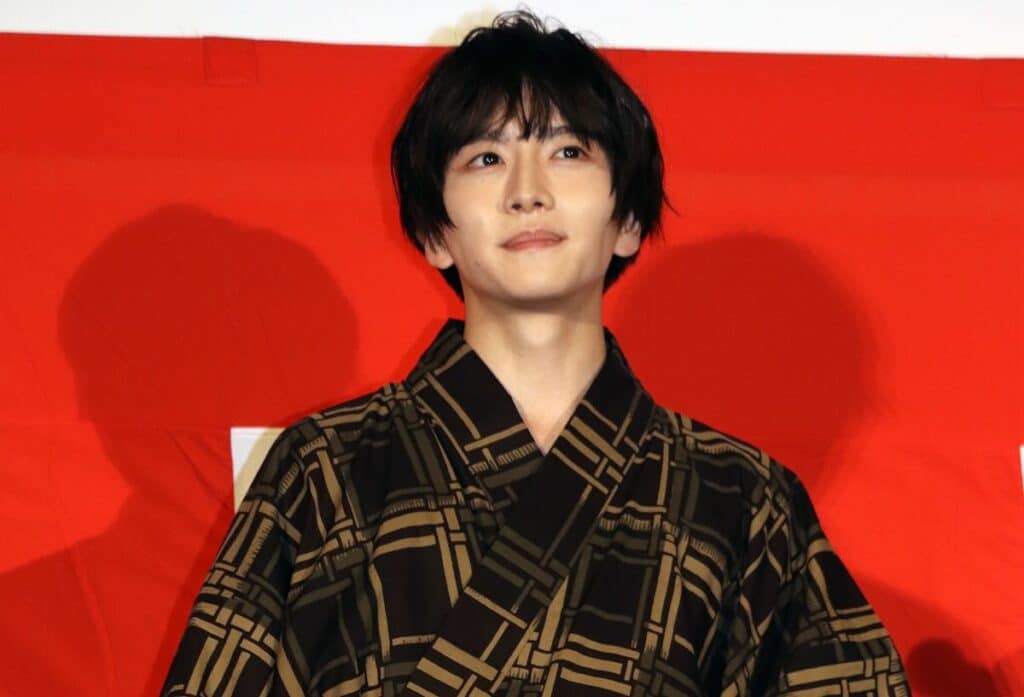 板垣李光人、綱啓永、吉川愛ら浴衣姿で登壇 映画『口に関するアンケート』公開記念舞台挨拶