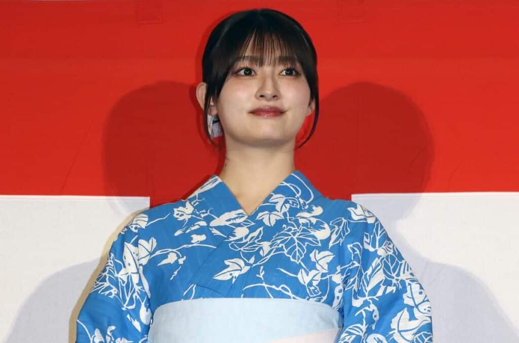映画『口に関するアンケート』公開記念舞台挨拶 板垣李光人「口旋風起こしたい」綱啓永、吉川愛ら浴衣で登壇