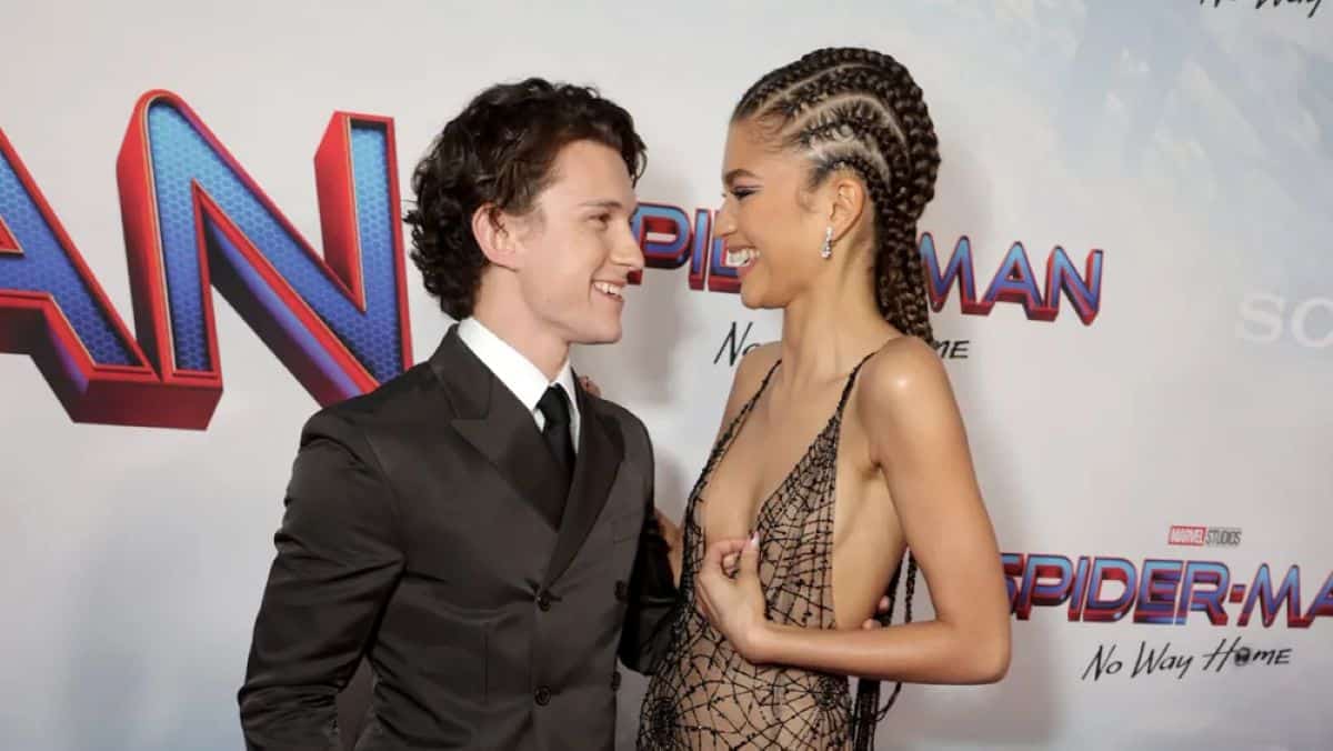 ゼンデイヤ、トム・ホランドを「私の親友」と称賛　『スパイダーマン』共演から育んだ絆