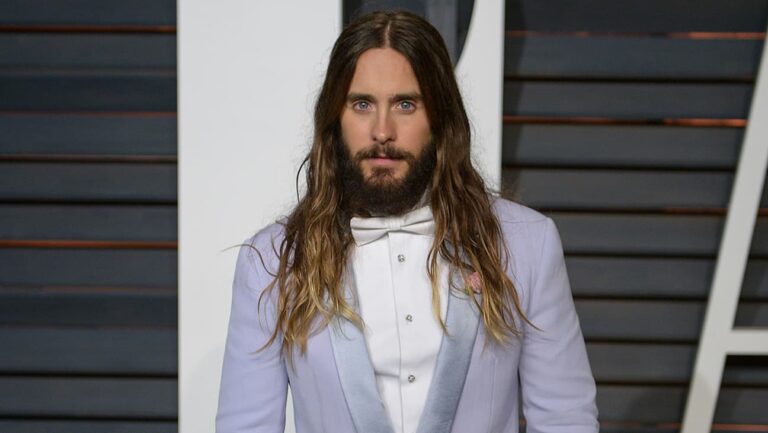 オスカー俳優ジャレッド・レトに性加害疑惑　未成年を含む女性10人が過激な手口を告発