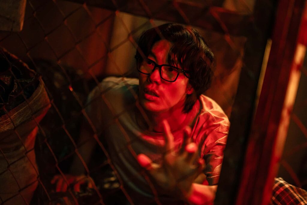 Netflixシリーズ『なりすましの鼠』より