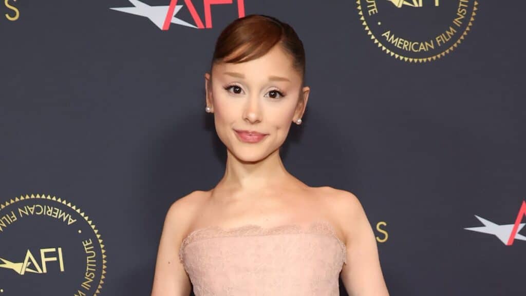 アリアナ・グランデ、ツアー終了後に活動休止を発表——「継続的な公の批判」に疲弊