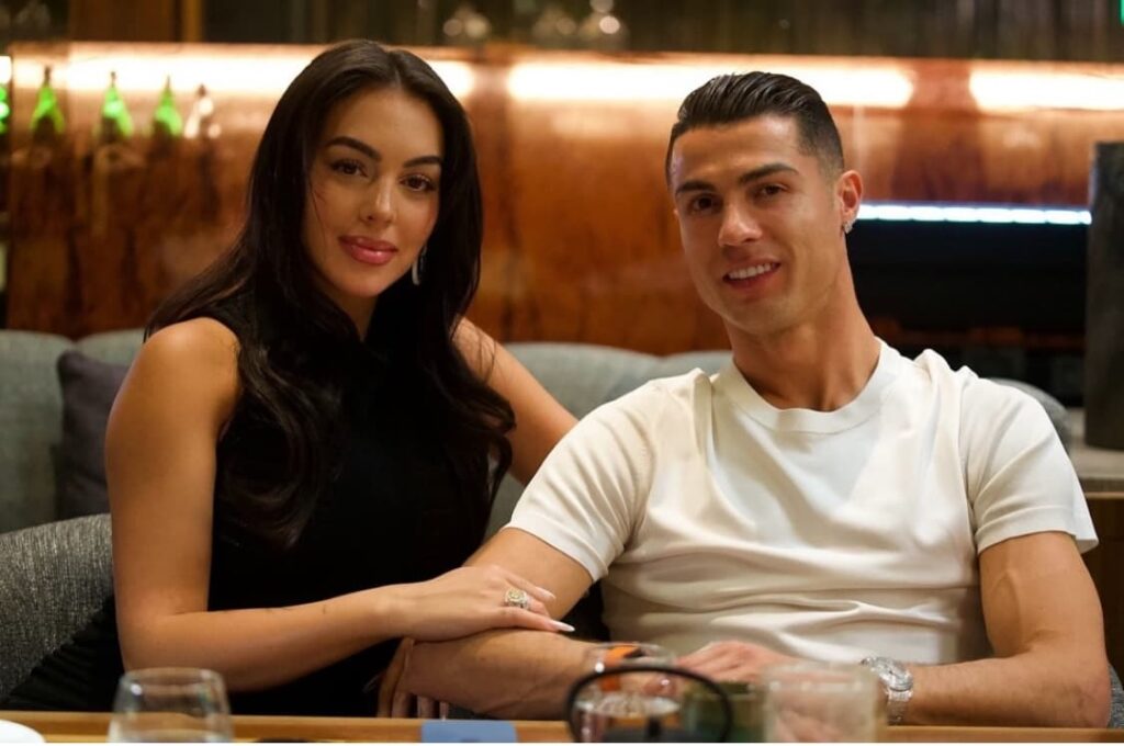 クリスティアーノ・ロナウドが結婚！9年愛ジョージナと晴れて夫婦に　ゴールドの指輪写真も公開