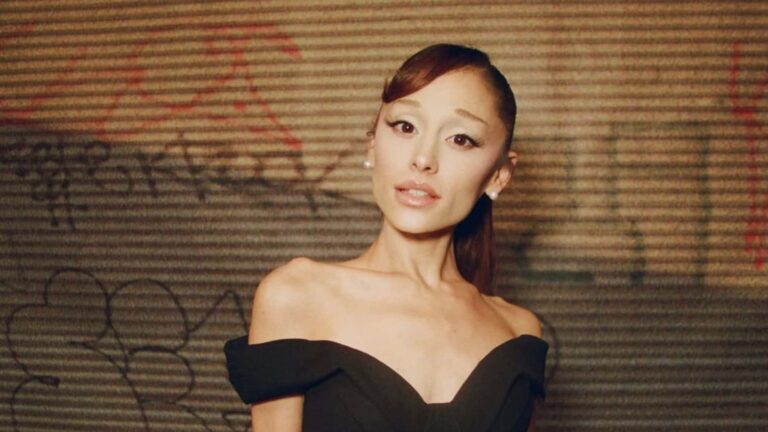 チェーンソー片手に大暴走！アリアナ・グランデ新曲「petal」MV公開、血まみれの衝撃展開に