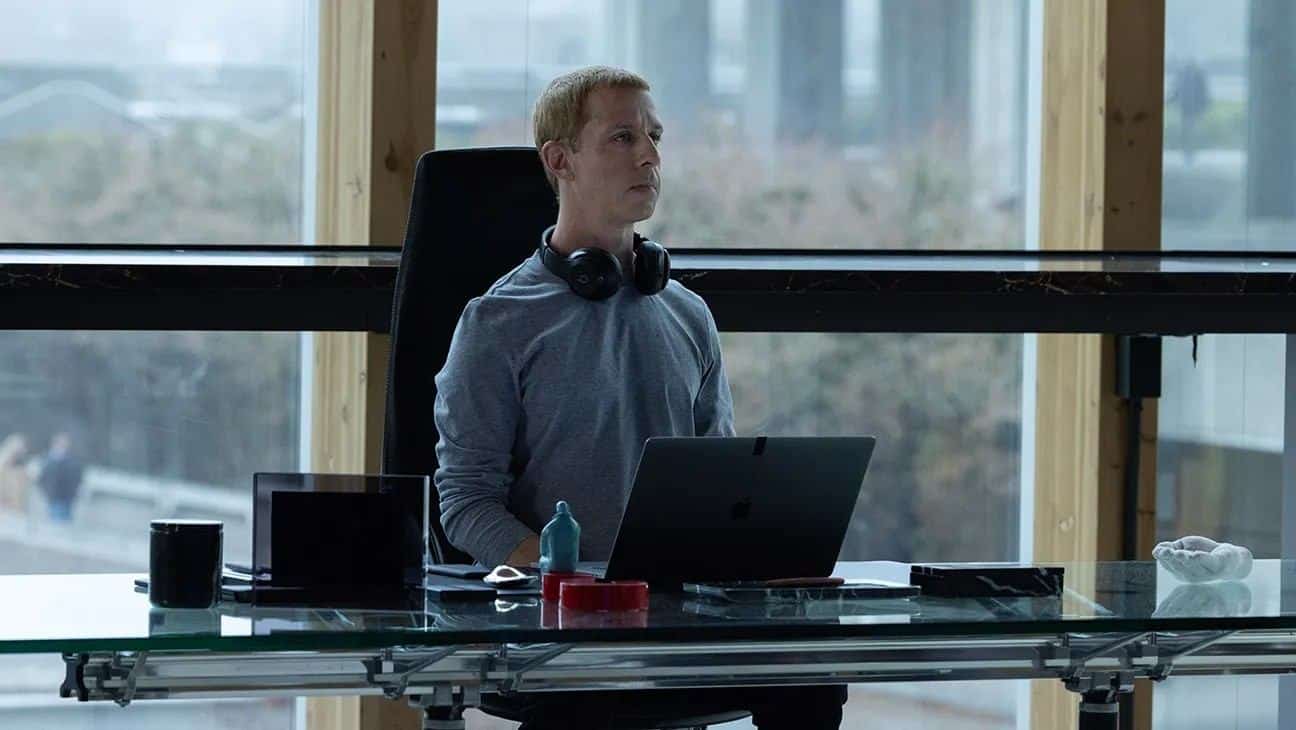 ジェレミー・ストロング、『ソーシャル・レコニング（原題：The Social Reckoning）』より