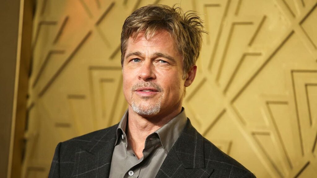 ブラッド・ピット、16匹の犬に叱られる!?デロンギ新CMでお茶目な姿を披露