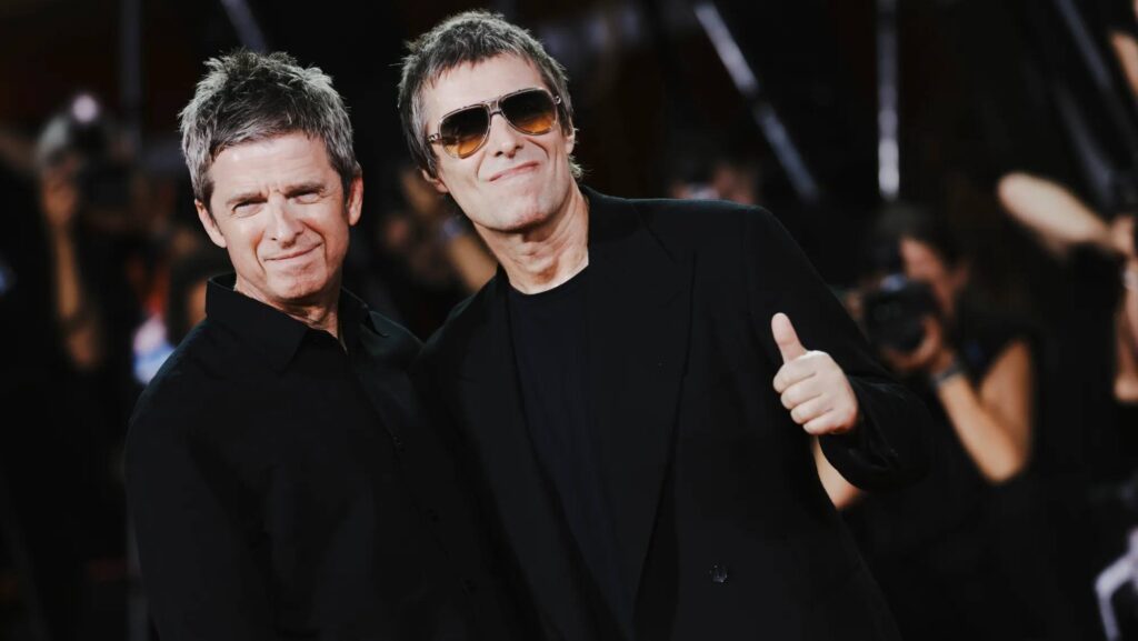 ノエル・ギャラガー&リアム・ギャラガー、第83回ヴェネツィア国際映画祭での『オアシス:ドント・ルック・バック・イン・アンガー』ワールドプレミアにて=現地時間2026年9月5日