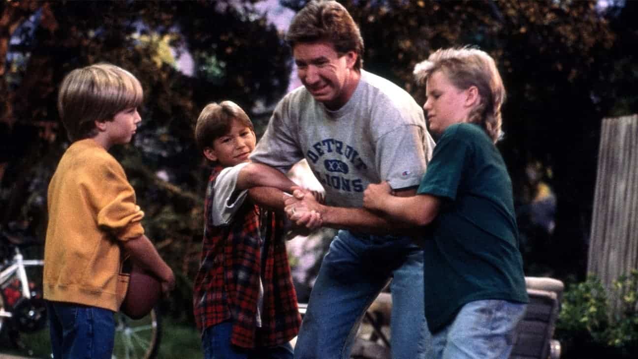 『ライオン・キング』の元人気子役ジョナサン・テイラー・トーマス、泥酔状態で一時拘束