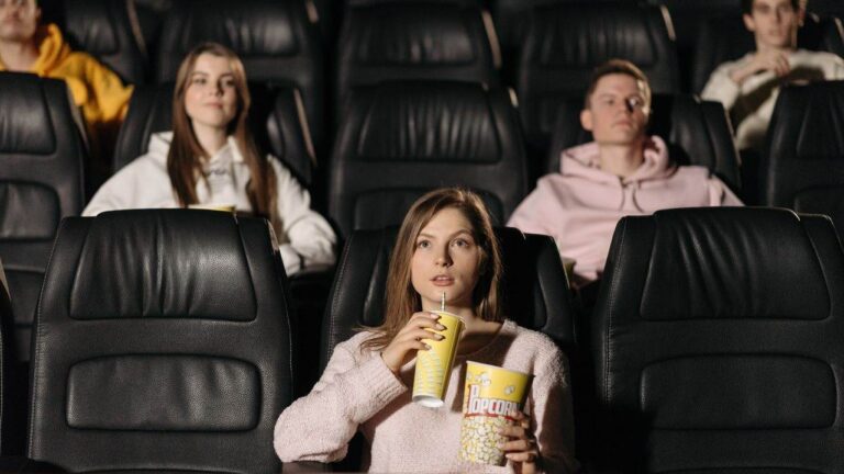 Z世代の“映画館人気”が継続中！最新調査で判明